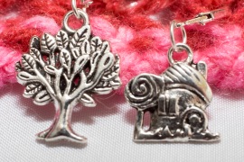Tree and cottage stitch markers